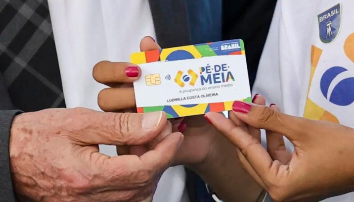 Mais de 2,4 milhões de estudantes já estão cadastrados no Pé-de-Meia